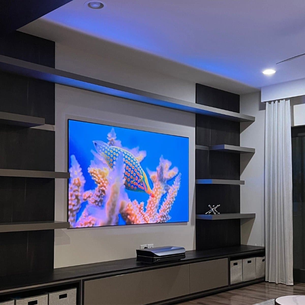 AWOL Vision LTV-2500 4K Short Throw Projector Home Theatre 2600 Lumens - Nothingprojector